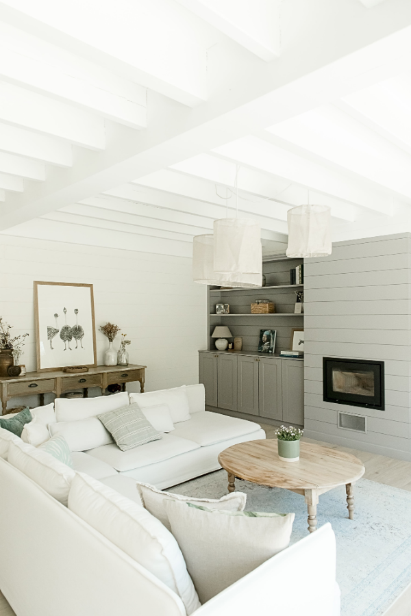 Séjour lumineux d'une maison en bois de plain-pied à Béthune